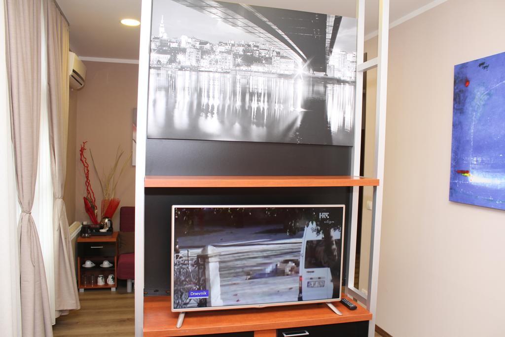 Gala Luxury Suites Beograd Værelse billede