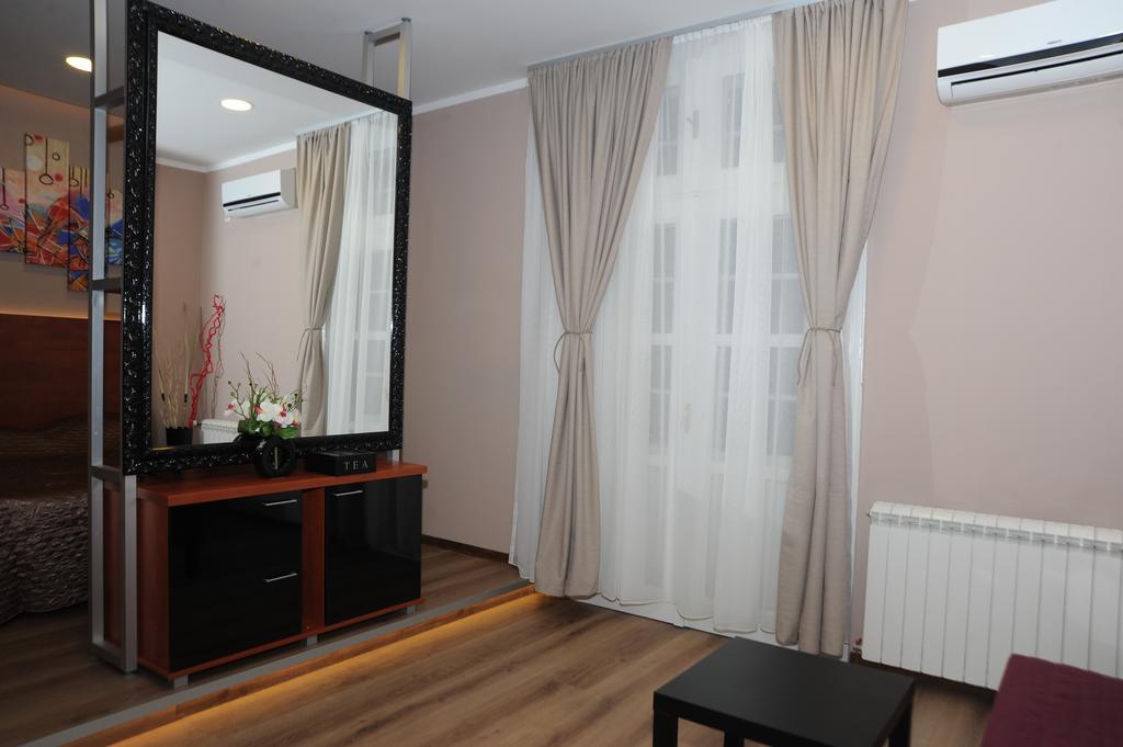 Gala Luxury Suites Beograd Værelse billede